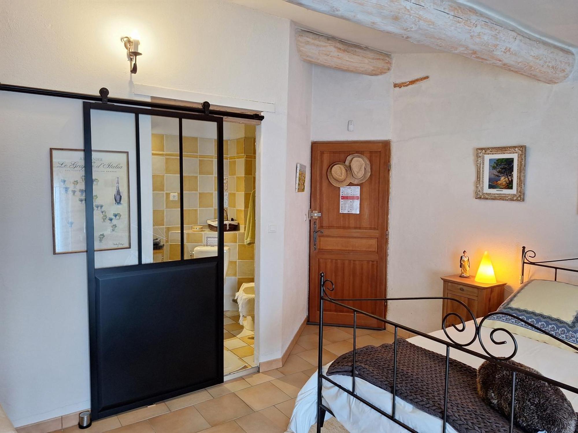 Clos Des Herissons - Chambres D'Hote - Piscine & Jardin Lauris 外观 照片
